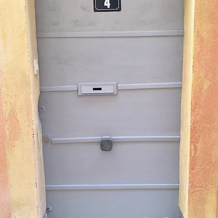 Maison De La Liberté *